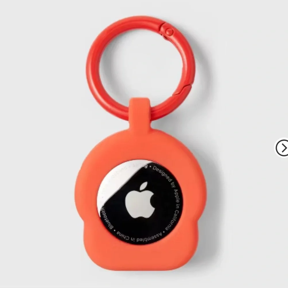 Red Mushroom Apple AirTag Keychain - heyday™